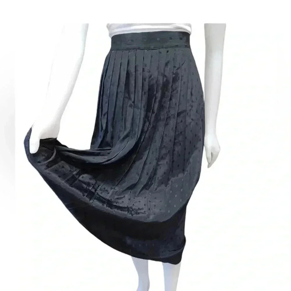 Passport Vintage Black Pleated Maxi Skirt Size Small - Picture 1 of 7